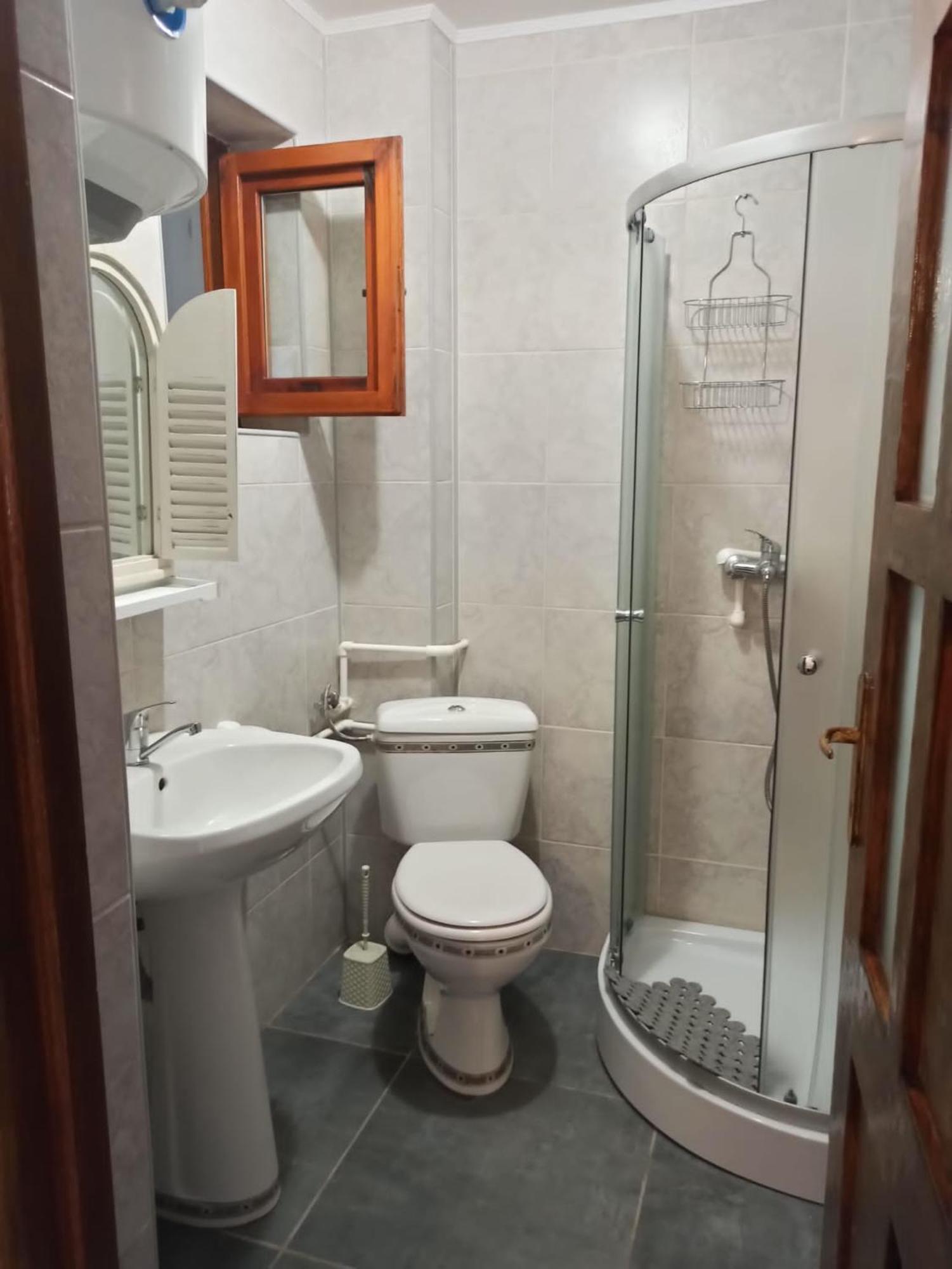 Casandi Ciresu Cameră foto